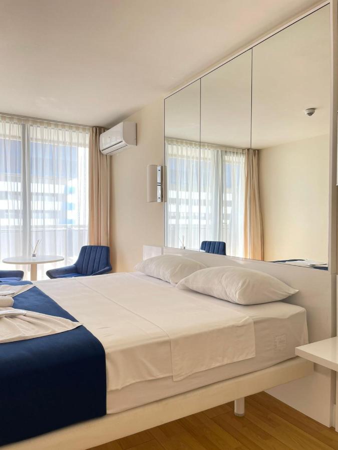 Orbi City Batumi Aparthotel Eksteriør bilde
