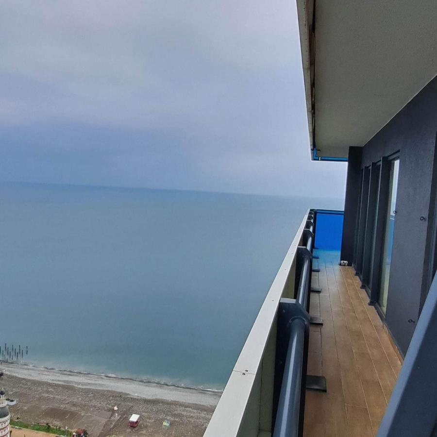 Orbi City Batumi Aparthotel Eksteriør bilde
