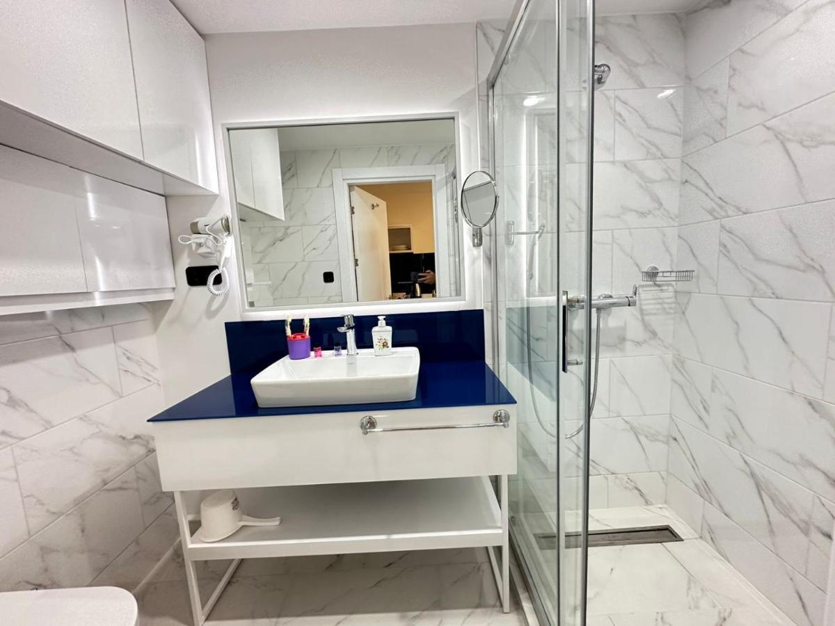 Orbi City Batumi Aparthotel Eksteriør bilde